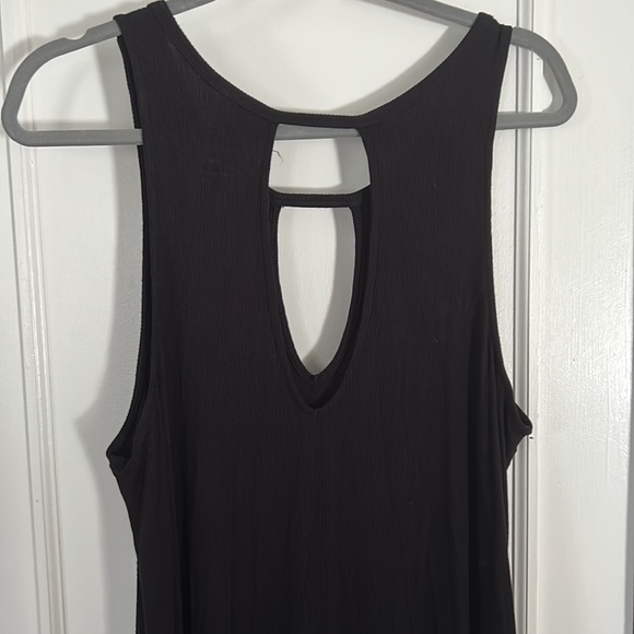 Torrid keyhole tank - Picture 4 of 4